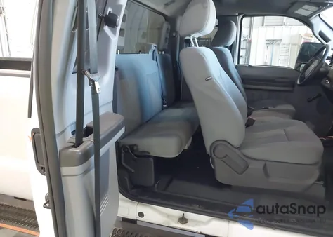 2012 Ford F-250 Xl z USA, uszkodzony, nr VIN 1FT7X2B62CEC58695